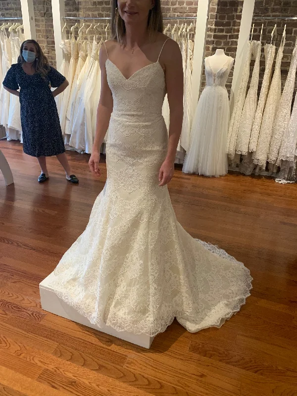 Limited Availability Modern Trousseau Nouveau