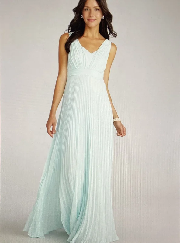 Final Clearance Donna Morgan Giselle Chiffon V-Neck