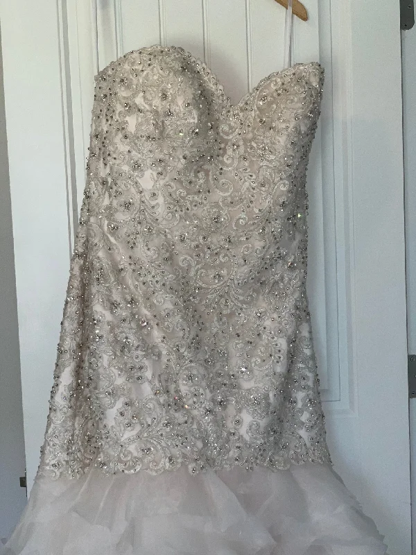 Instant Savings Allure Bridals 9355