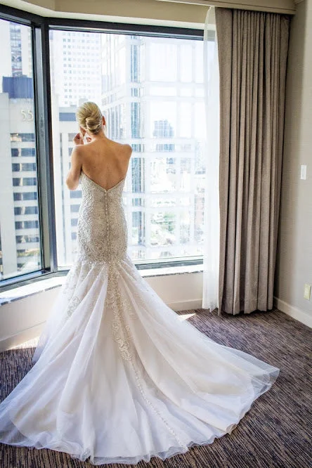 Act Fast Allure Bridals 9275