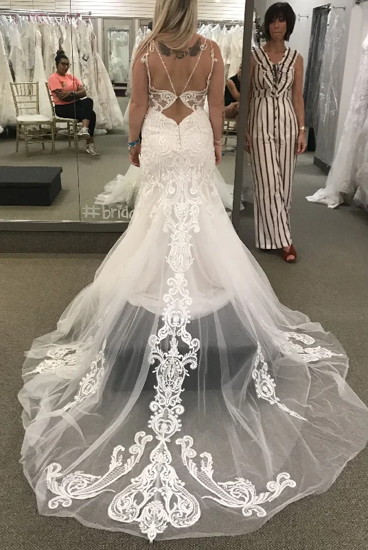 Act Now Allure Bridals 9315