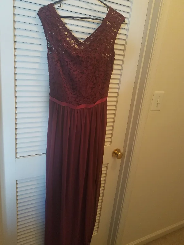 Seasonal Clearance David's Bridal 31019010