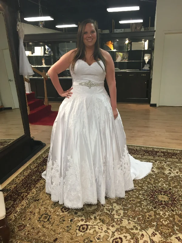 Overstock Sale Allure Bridals 9303
