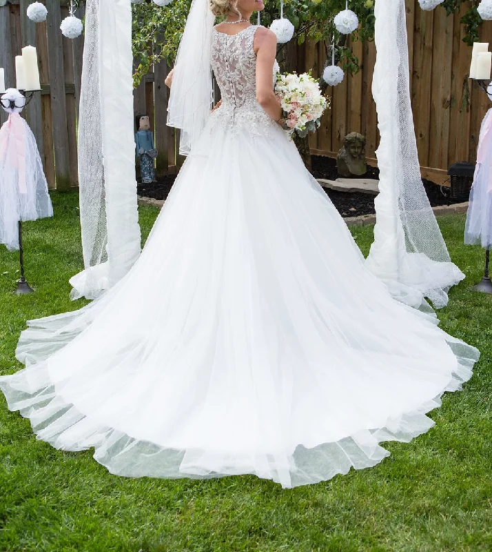 Can't Be Beat Allure Bridals 9359