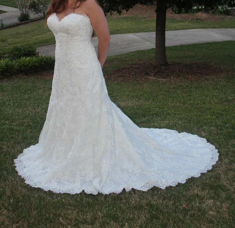 Price Reduction Allure Bridals 9309