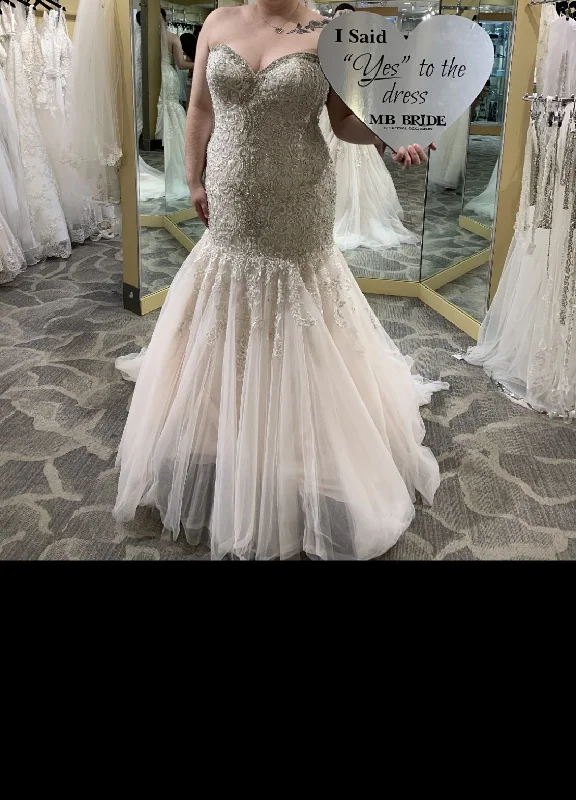 Can't Miss Allure Bridals 9275