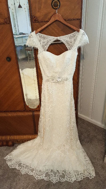 Epic Deals Melissa Sweet Beaded Cap Sleeve Lace