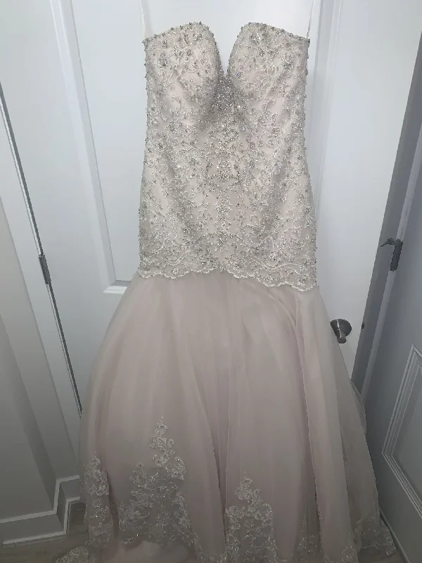 Seasonal Sale Allure Bridals 9325