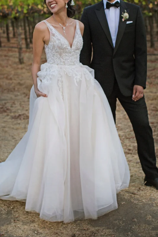 Buy Now Monique Lhuillier BL18109