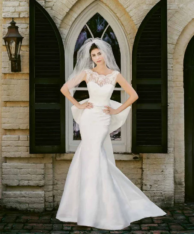 Clearance Items Modern Trousseau Bryton