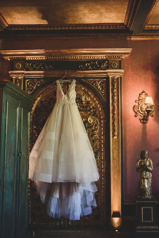 Limited Time Offer Monique Lhuillier 16219