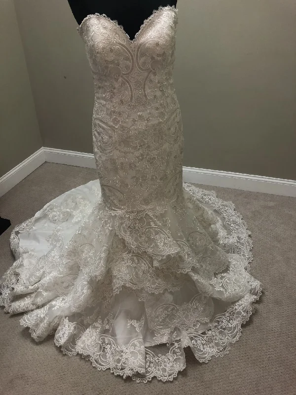 TIME-Limited Offer Allure Bridals 9358