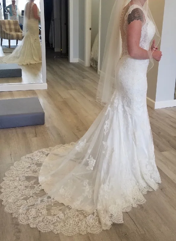 Super Bargain Allure Bridals 9352