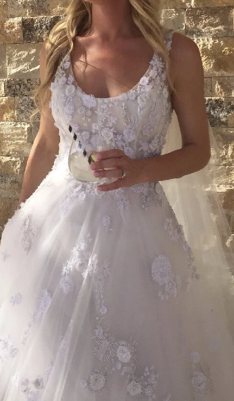 Limited Availability Monique Lhuillier Alexia