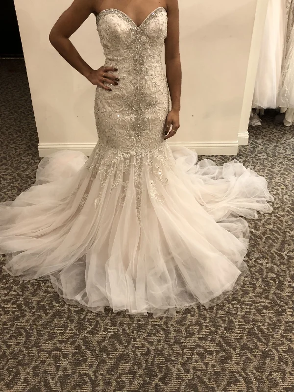 Limited Availability Allure Bridals 9275