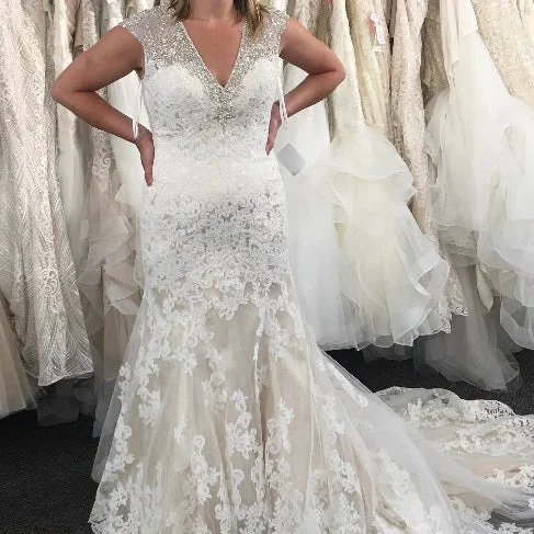 Exclusive Online Offer Allure Bridals 9307