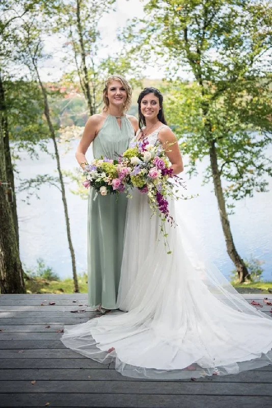 Clearance Items Allure Bridals 9373