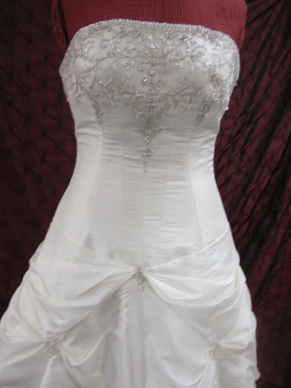 Today’s Deal Allure Bridals 9375**