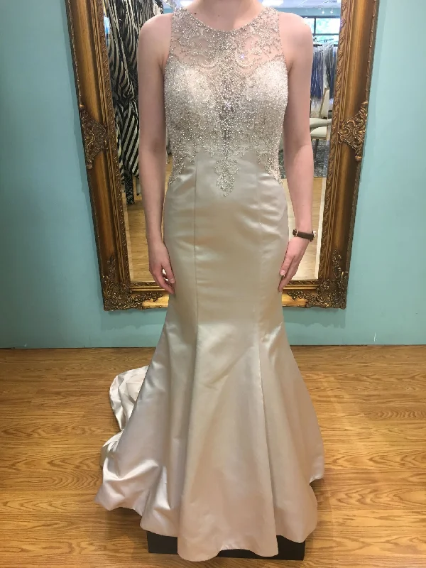 Online Only Allure Bridals 9312