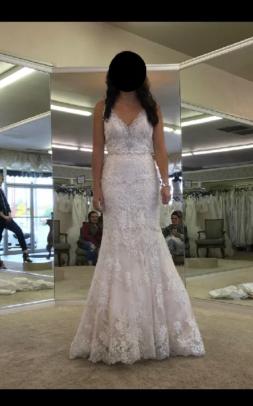 Limited Time Offer Allure Bridals 9401