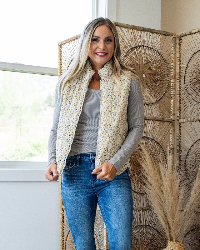 Price Slash Londyn Ivory Floral Quilted Vest