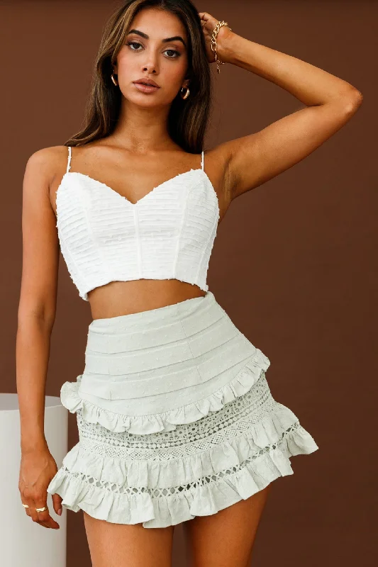 Super Savings Sunshine Lover Sweetheart Neckline Tied Back Crop Top White