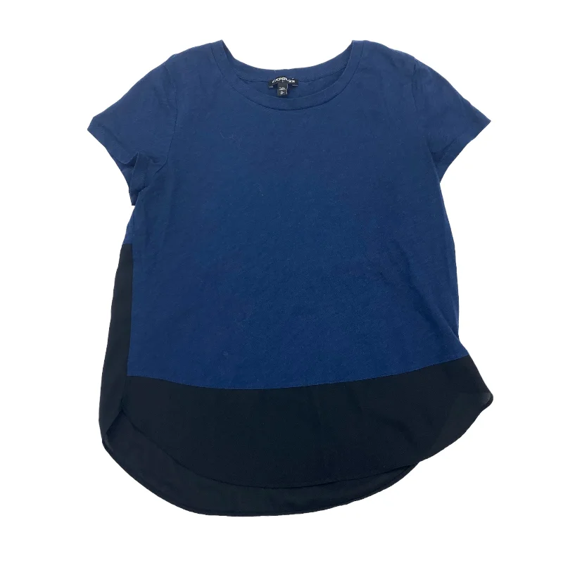 Discount Extravaganza BLACK & BLUE TOP SS by EXPRESS Size:XS