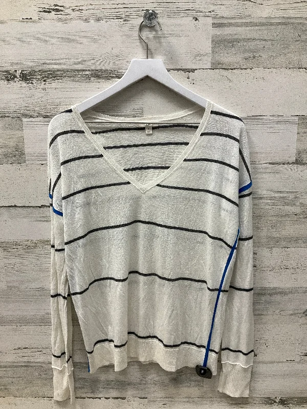 Price Rollback Sweater By Caslon  Size: L