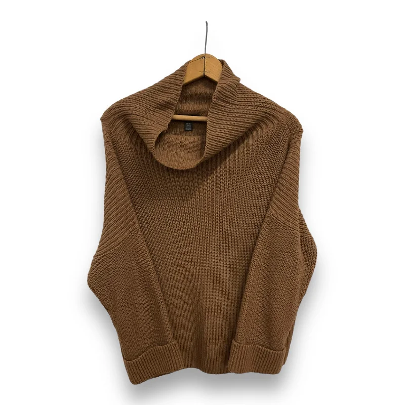 Get It Before It’s Gone Sweater By Lord And Taylor  Size: M