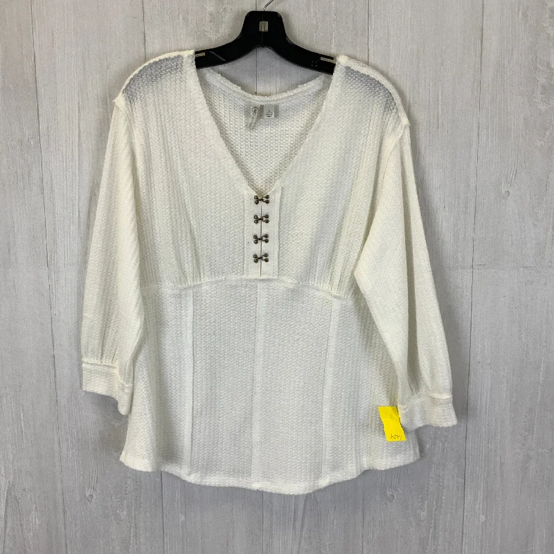 Clearance Sale Top Long Sleeve By Cato In White, Size: L