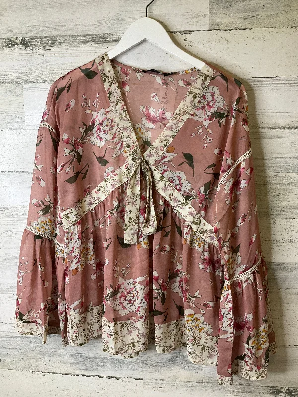 Seasonal Clearance Top Long Sleeve By Doe & Rae  Size: S