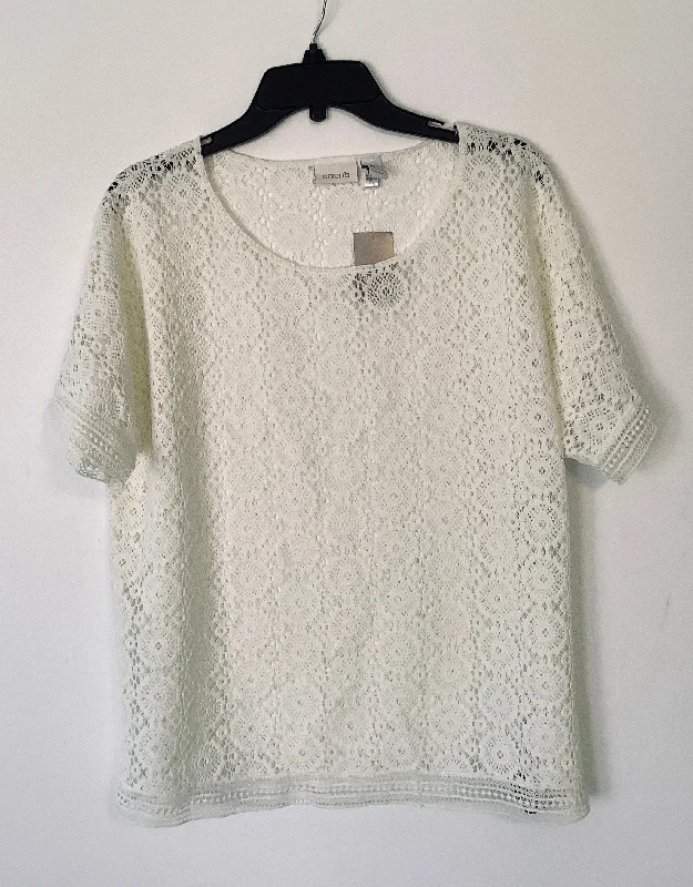 Online Only Top Short Sleeve By Chicos In White, Size: M