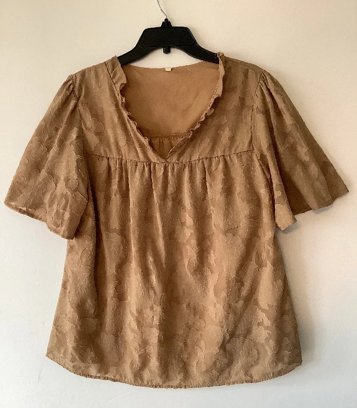 Epic Deals Top Short Sleeve By Cmf In Tan, Size: Xl