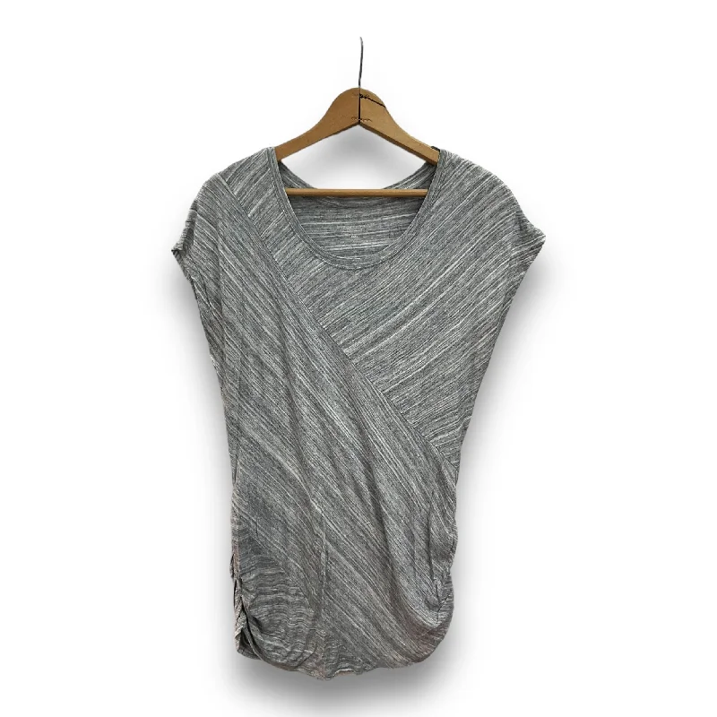 Price Drop Alert Top Short Sleeve By Liz Lange  Size: M