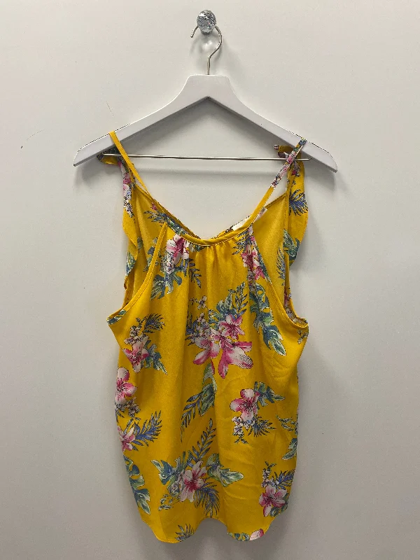 Closeout Sale Top Sleeveless By Lush  Size: M