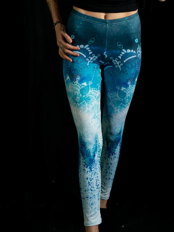 Don’t Miss Out Among the Pines Mandala Tights